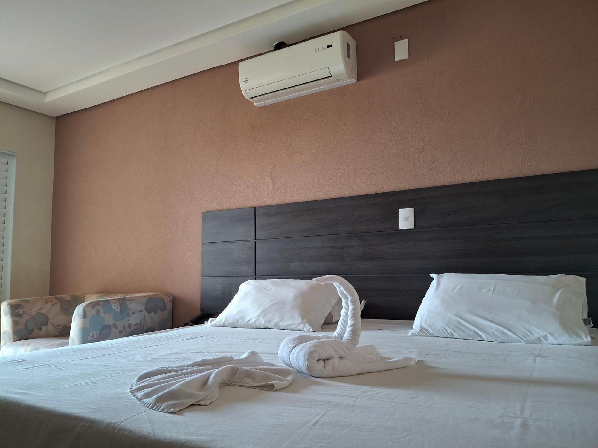 Onix Inn Hotel Cravinhos Exterior foto